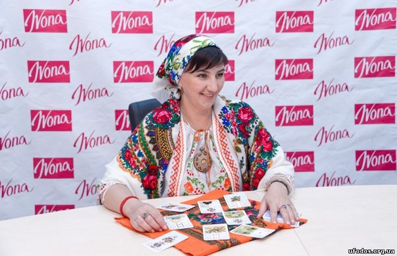 Елена Стеценко, ведунья