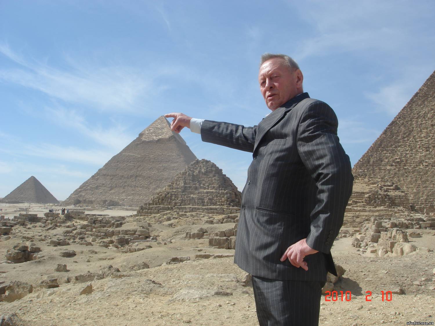 Надо ли портить бумагу на египетские пирамиды?
